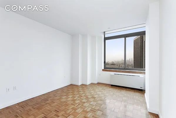 Rented by Compass | media 43