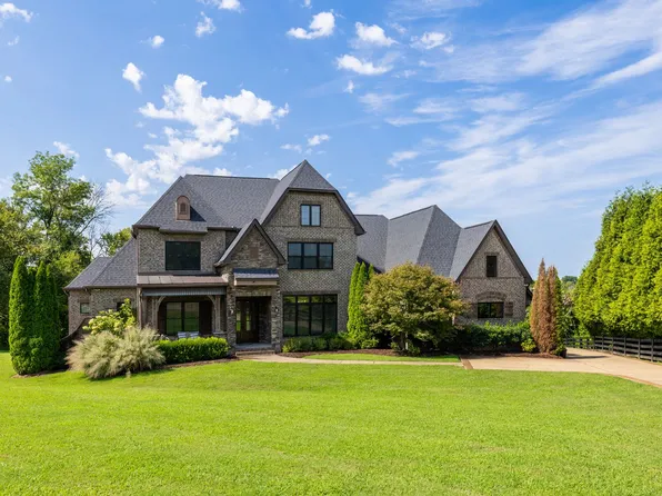 2713 Deer Haven Ct, Franklin, TN 37067