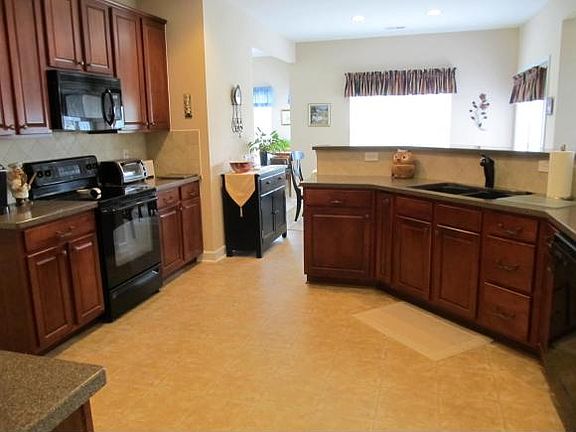 3rd image of 120 Cape Fear Dr