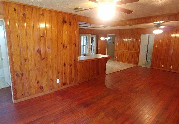 2nd image of 195 Richter Ln