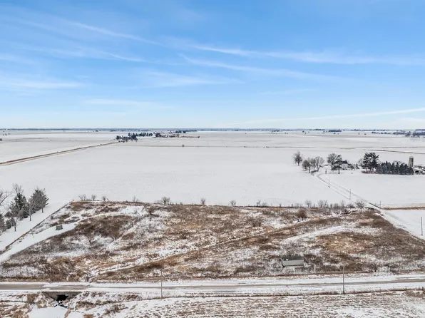 1435 McGirr Rd, Franklin Grove, IL 61031