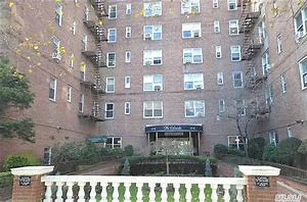 Rented by Contact Realty | media 33