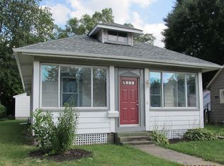 227 E Beam St, Porter, IN 46304