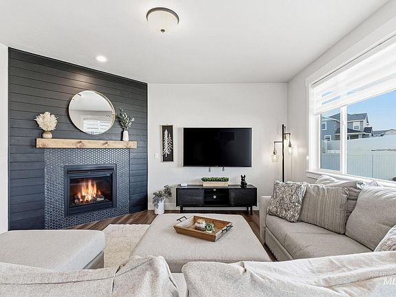 4th image of 12649 S Averyon Way