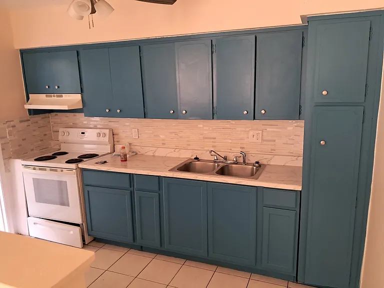 1915 Rodman St #1 — Photo 15