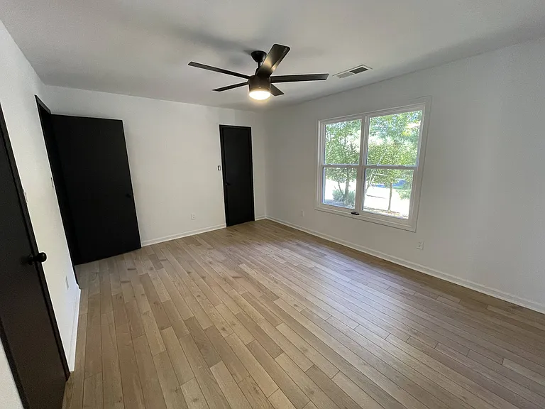 1438 S Diane Ct SE #A — Photo 6