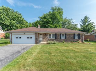 1320 Colonial Ln, Danville, IN 46122