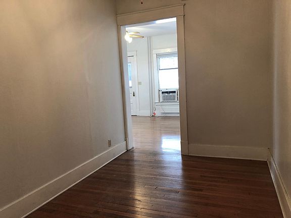 4th image of 1345 S 18th St APT 1