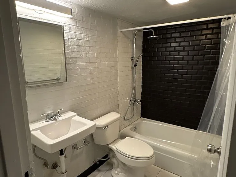 Bison Run apartments — Photo 11