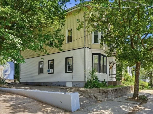 75-79 Laban St, Providence, RI 02909