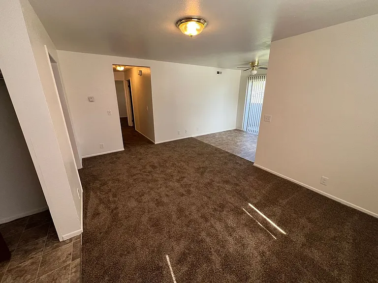 4689 S Brookwillow Cv #B — Photo 12