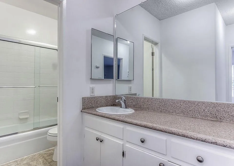 Model unit- Vacant units may slightly differ