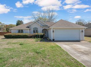 1713 Bradford Ln, Bessemer, AL 35022