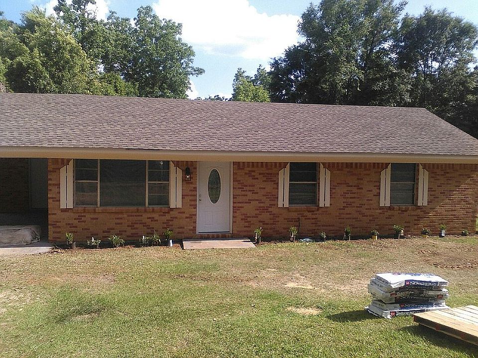 Front Of house with attached