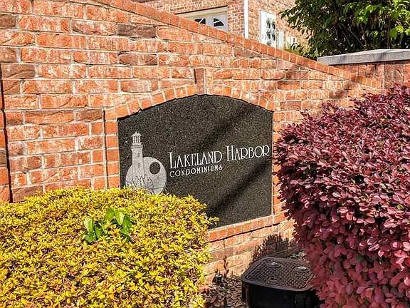 3rd image of 451 Lakeland Dr APT A7