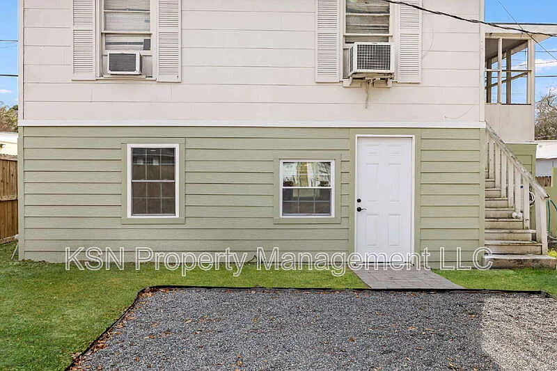 Building Photo - 2015 E 58th St