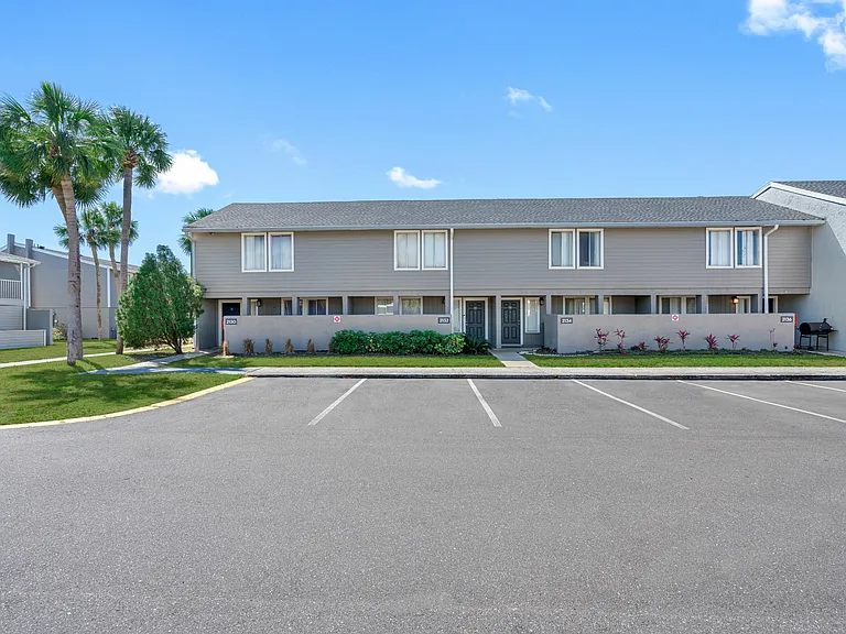 Enclave at Sabal Pointe Apartments — Photo 40