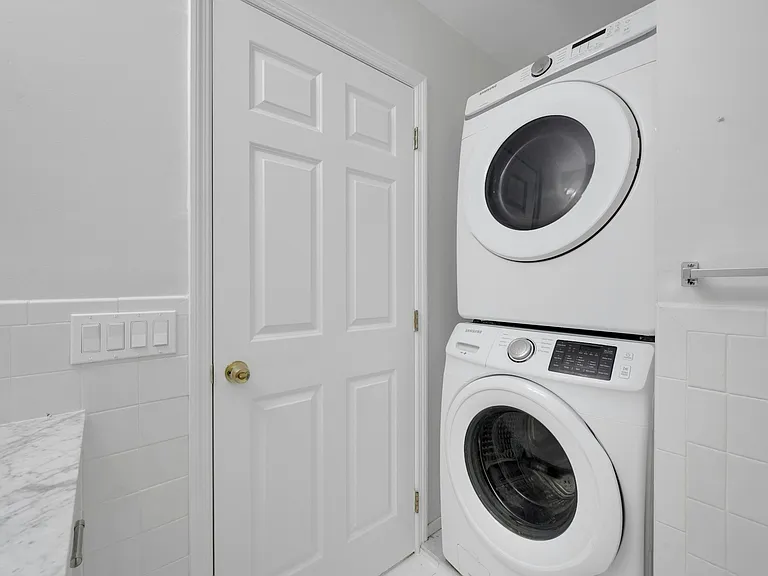 65 Halstead Ave #C — Photo 29