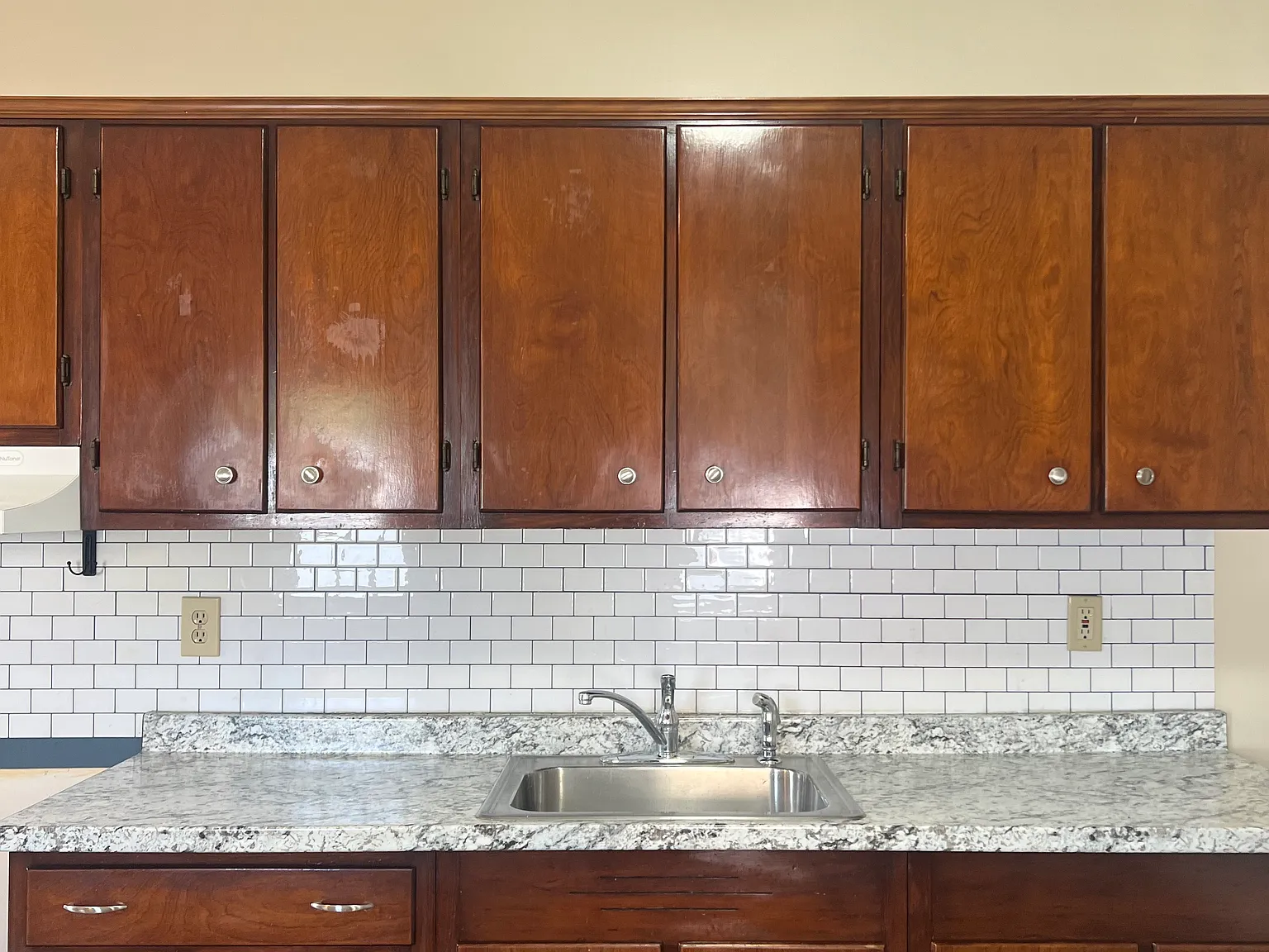 3 bed, 1.5 bath, 1200 sqft, $1,500 — Photo 2