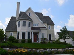 328 Fletcher Dr, Lititz, PA 17543