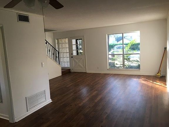 4th image of 800 Mallery St APT 36