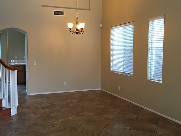 4th image of 4419 Saint Andrews Dr