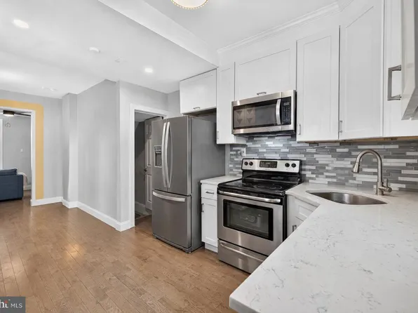 6114 Chancellor St, Philadelphia, PA 19139