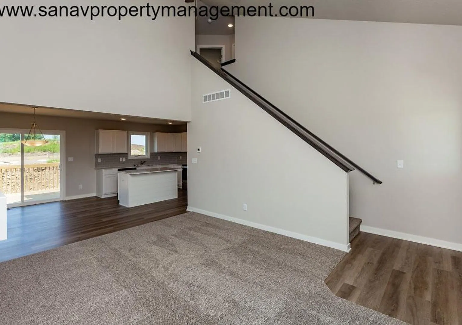 Prime Waukee Living: Your Dream Home Awaits! — Photo 4