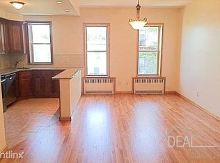 450 42nd St, Brooklyn, NY 11232