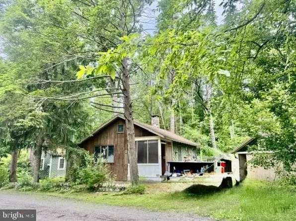 21 Bass Dr, Ashland, PA 17921