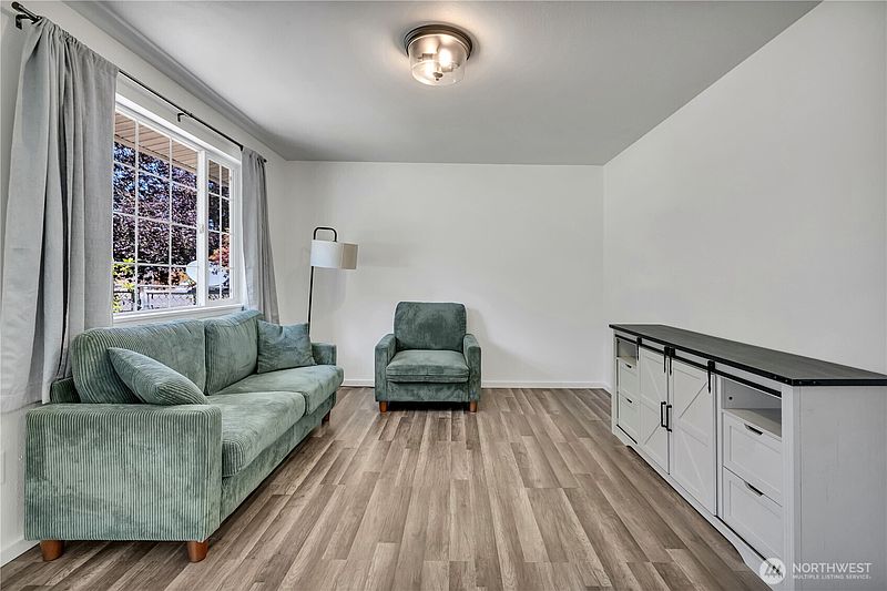 4th image of 5817 E M Street