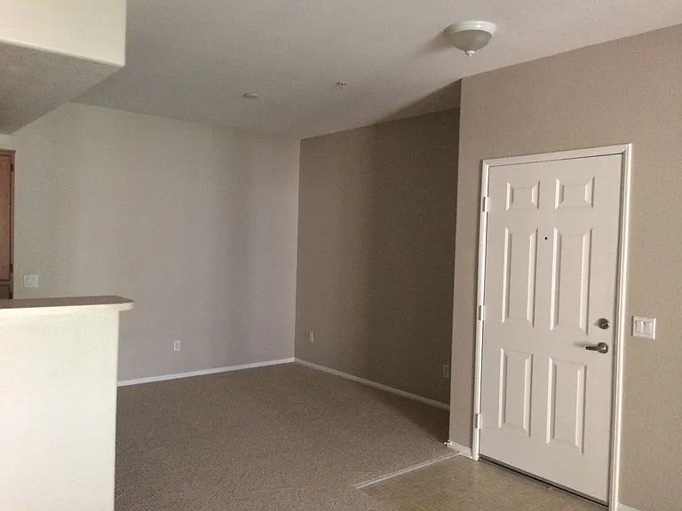 31405 Taylor Ln — Photo 3
