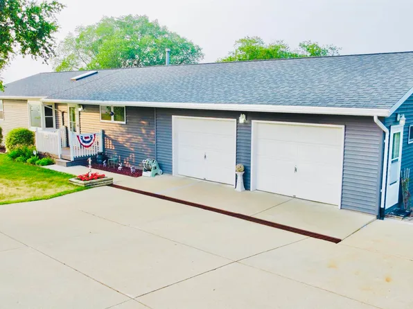 546 E Dale St, Browntown, WI 53522