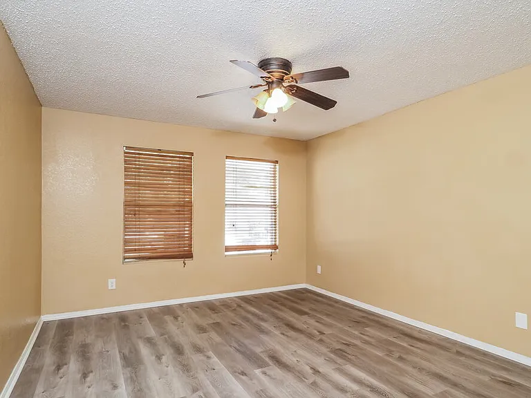 5213 Bedfordshire Dr — Photo 12