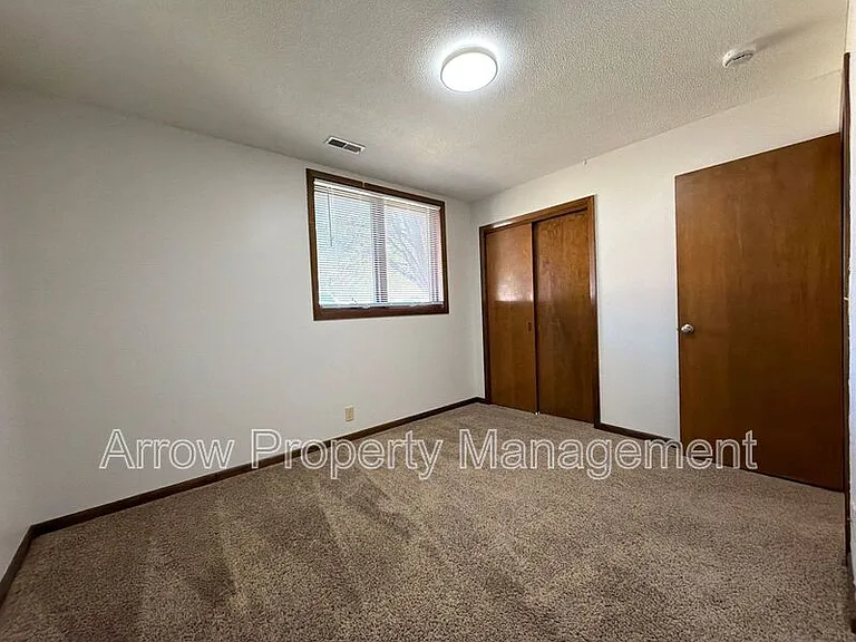 3831 S 46th St #1 — Photo 10