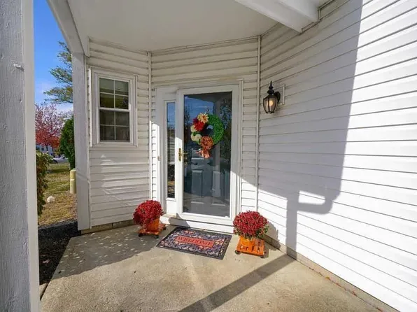 4979 Village Mews, Westerville, OH 43081