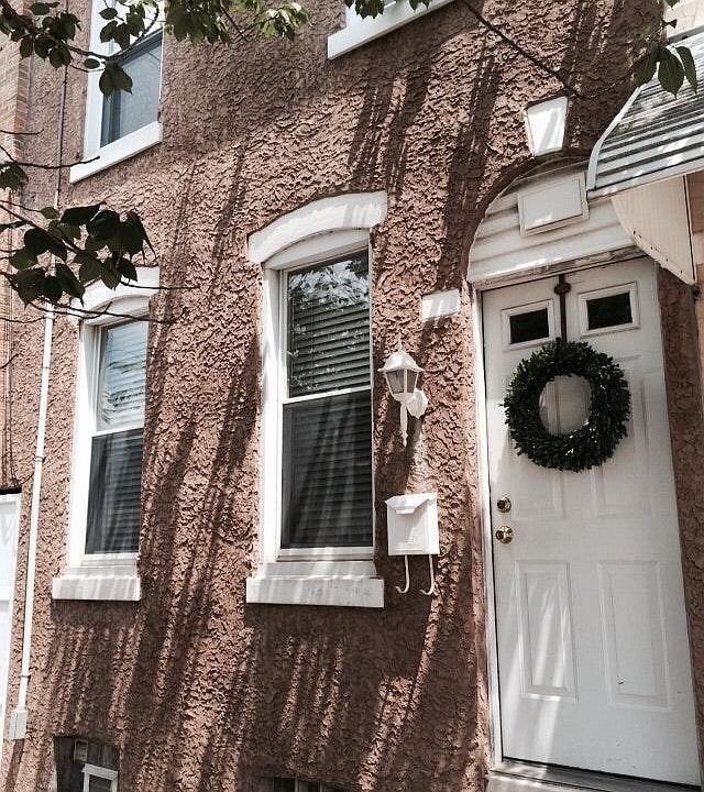 1st image of 2627 E Ann St