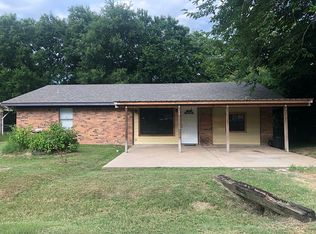 210 Kansas St, Emory, TX 75440