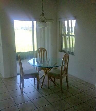 2nd image of 2621 Meadow View Ct