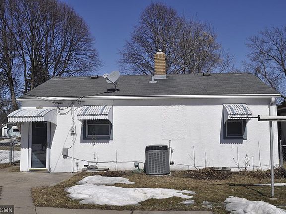 3rd image of 1638 Nebraska Ave E