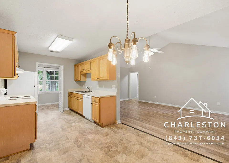 1860 Piper Dr