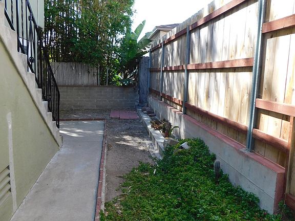 2nd image of 3133 1/2 Ingelow St #1/2