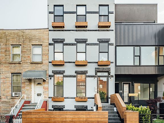 4th image of 37 Wolcott St #2R