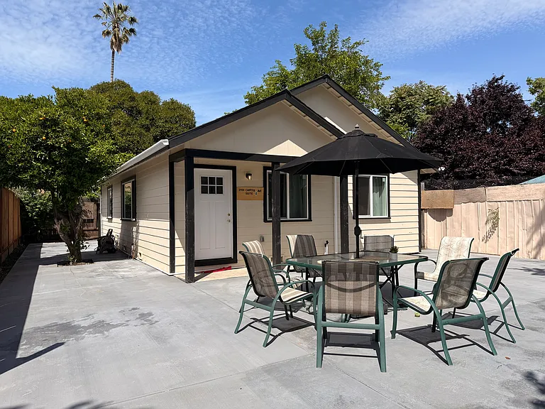 2194 Capitol Ave #A — Photo 6