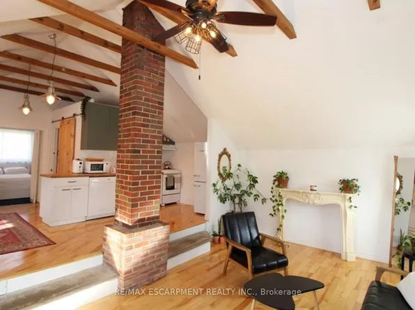 32 Rodman St, Saint Catharines, ON L2R 5E1