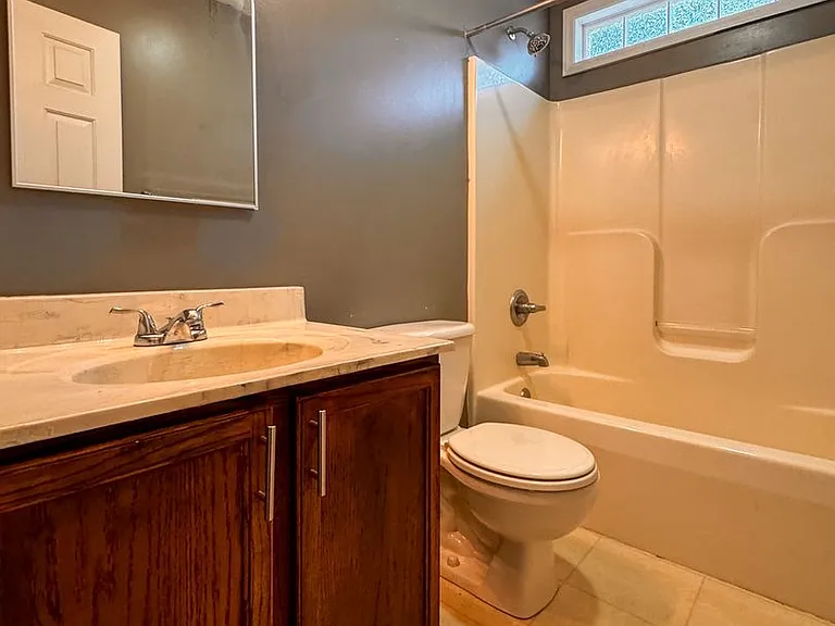 118 Jefferson Dr — Photo 14