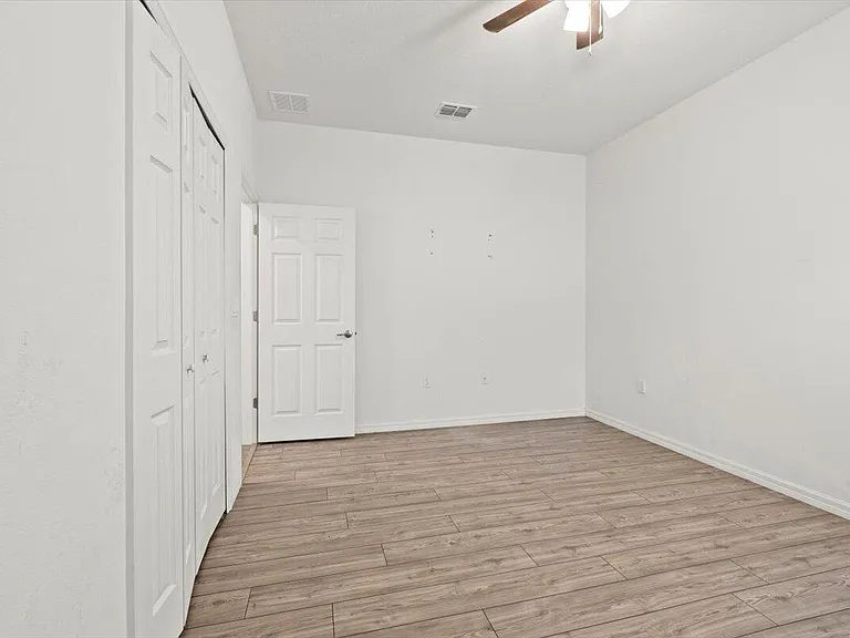 2661 SW Import Dr — Photo 20