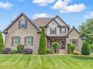 12 Wexford Cir, Thomasville, NC 27360