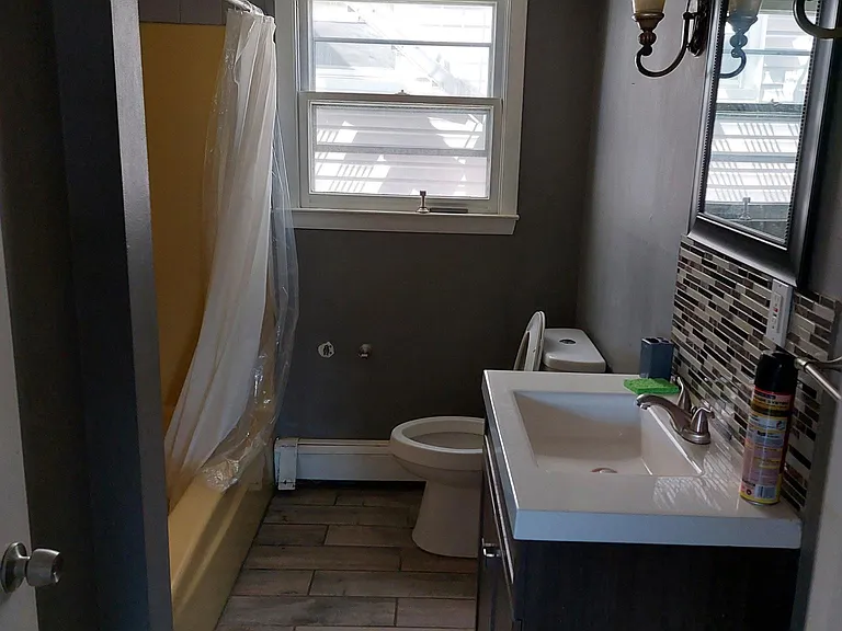 243 Robeson St #3 — Photo 5