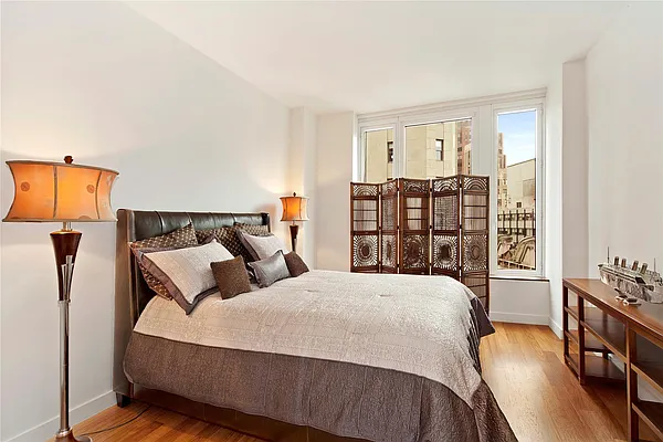 Rented by Douglas Elliman | media 5